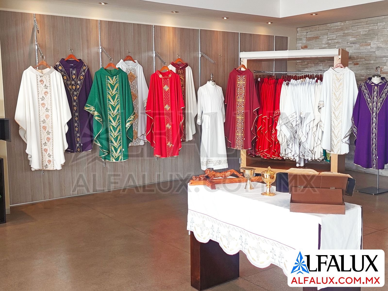 Alfalux PRENDAS Casulla Alba Dalmatica (9)